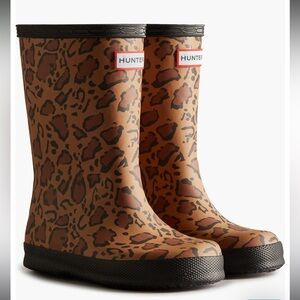 Girl’s leopard print hunter boots
